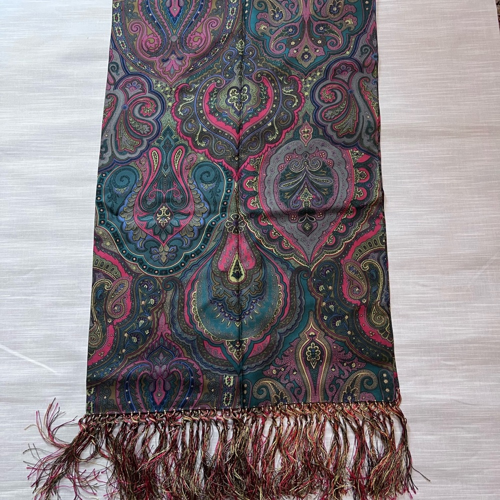 Authentic Etro Milano 100% Silk Paisley Stole with Hand-Knotted Tassels